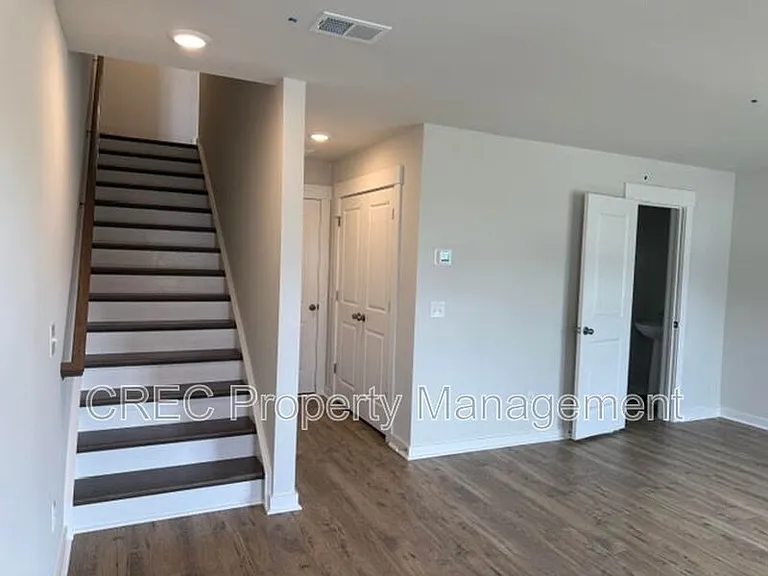 596 Scholar Way — Photo 5