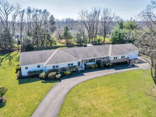19 Weathervane Drive, Easton, CT 06612