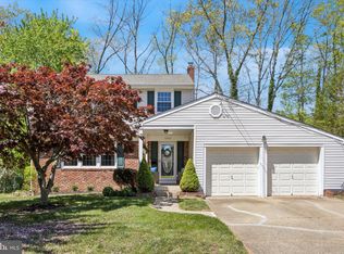 1046 Standish Dr, Turnersville, NJ 08012
