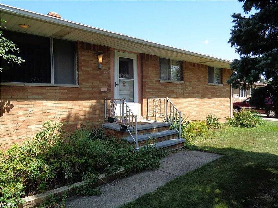 2nd image of 8994 Pepper Ridge Dr