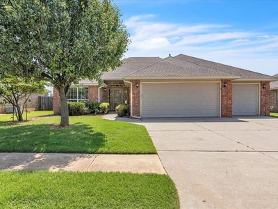 208 Stebbins Dr, Yukon, OK, 73099