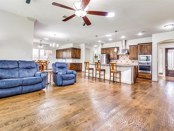 2nd image of 548 Dry Canyon Dr