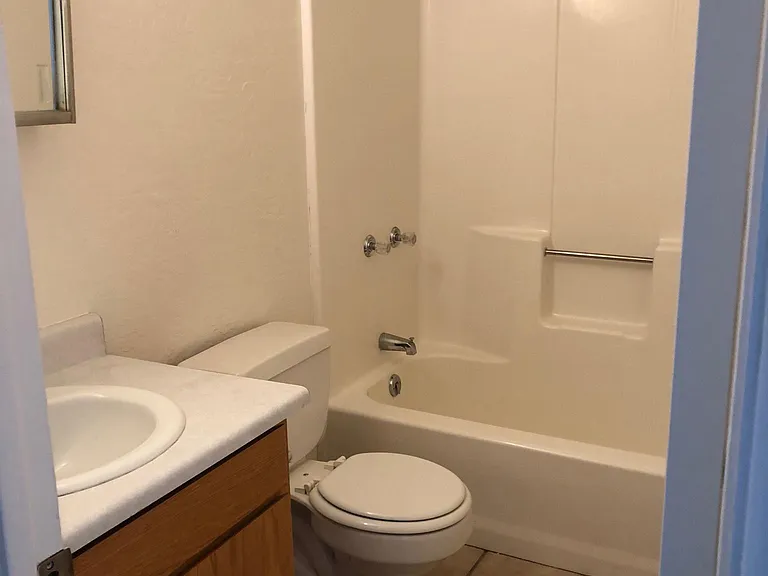136 E Paseo Del Rio #2 — Photo 2