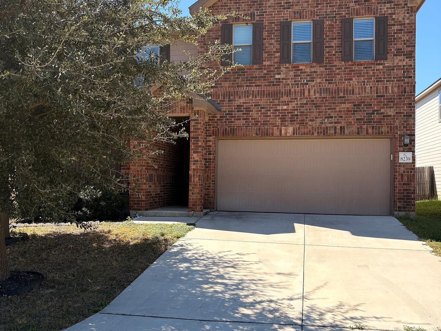 4 bed, 2408 sqft, $2,195 — Photo 4