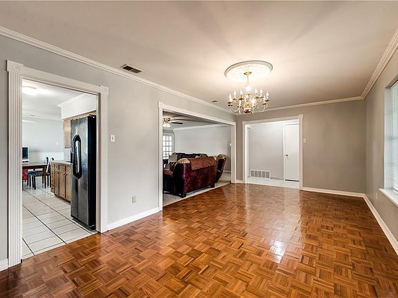 4th image of 2728 Westview Dr