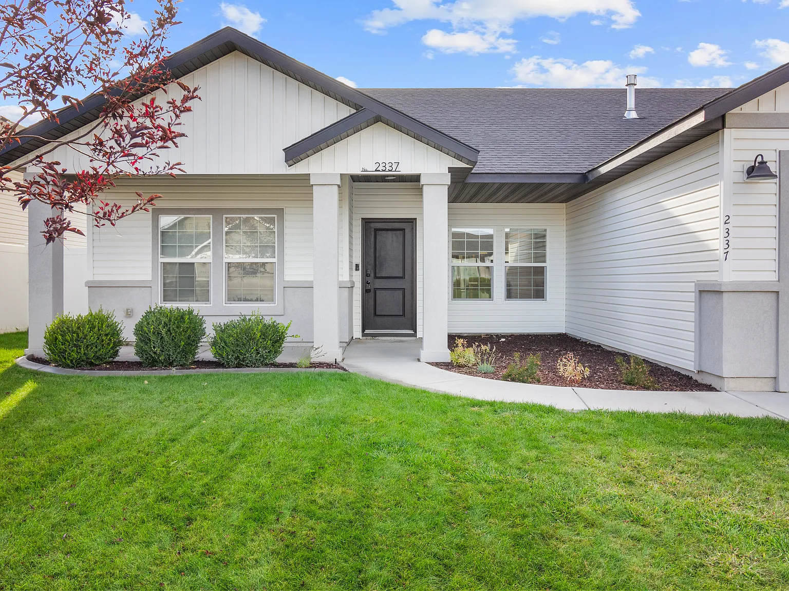 4 bed, 1500 sqft, $2,100 — Photo 4