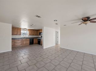 310 S 3rd St, Abbott, TX 76621