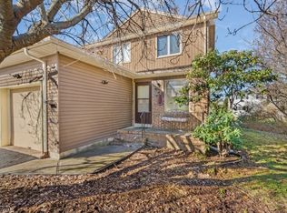 21 Sherwood Ct, Hillsborough, NJ 08822
