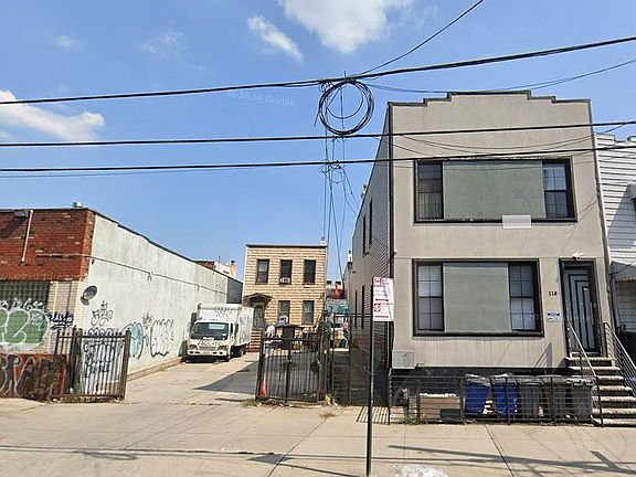 3rd image of 120 Kingsland Ave #1