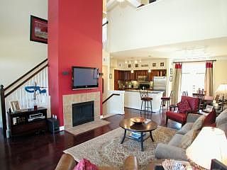 Living Room / Plasma TV / Bose Surround Sound Installed