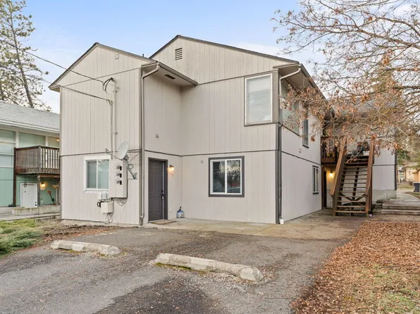 105 W 3rd St #1, Cheney, WA 99004