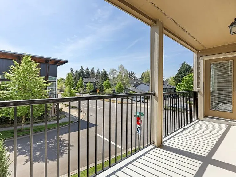 Cedar Falls Apartments — Photo 11