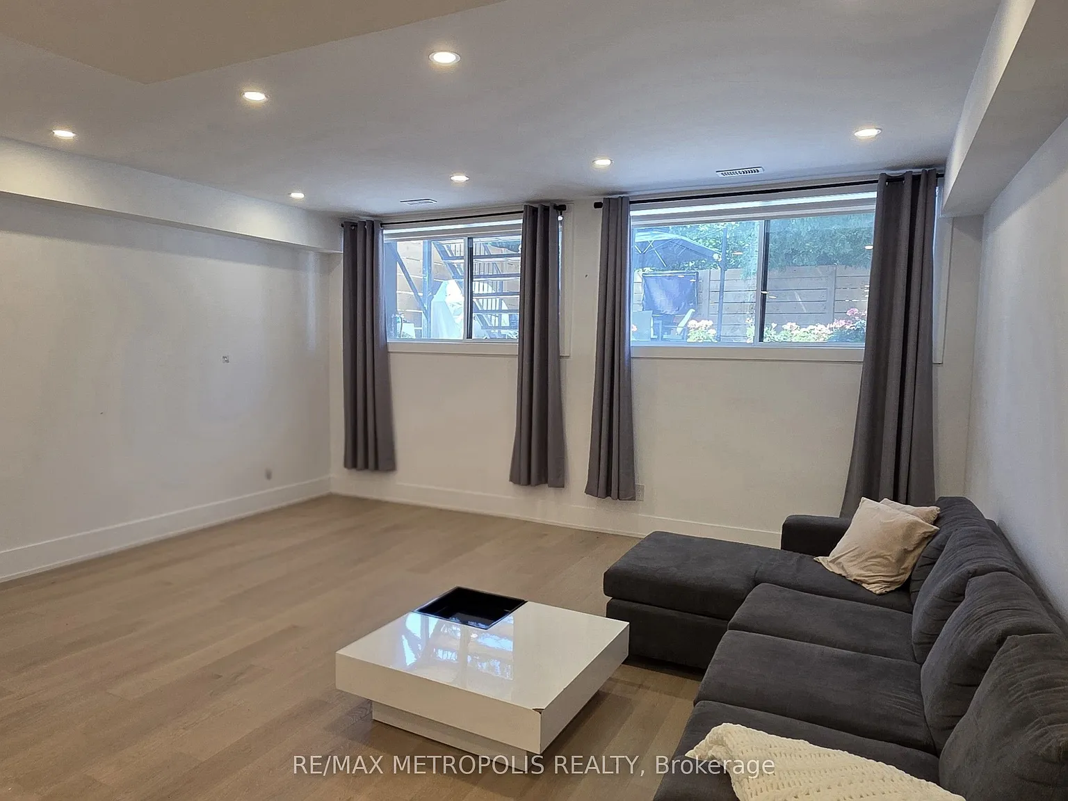 Studio, $1,850 — Photo 4