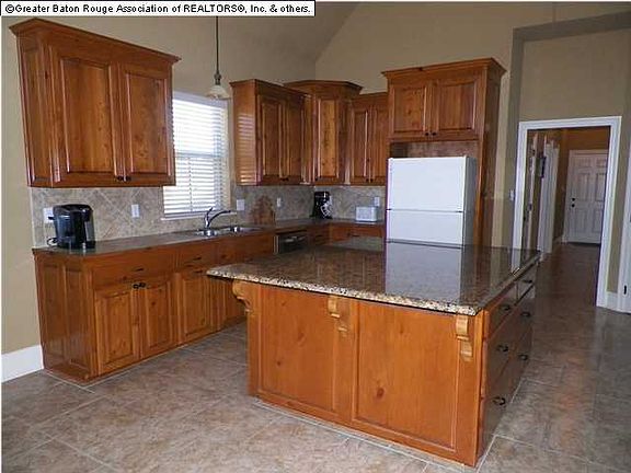 5th image of 18660 Seagull Ln