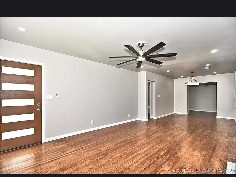 2104 N Boston Pl — Photo 3