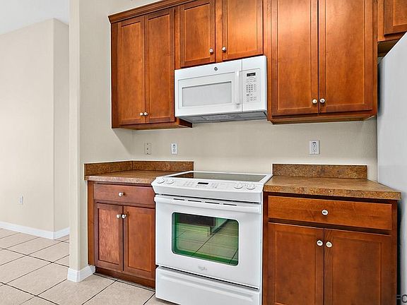 3rd image of 42 Burnell Dr