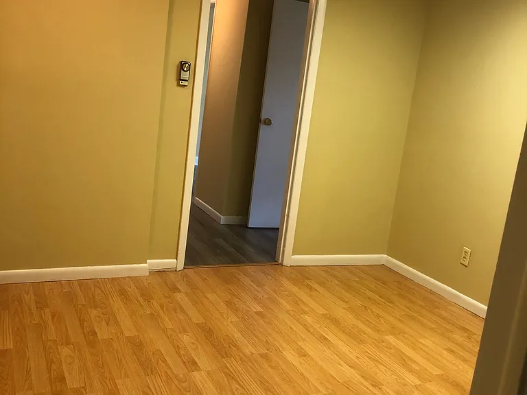 130 Court St #4 — Photo 4