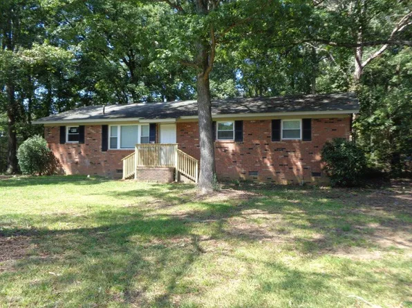 2723 Suburban Dr, Charlotte, NC 28269