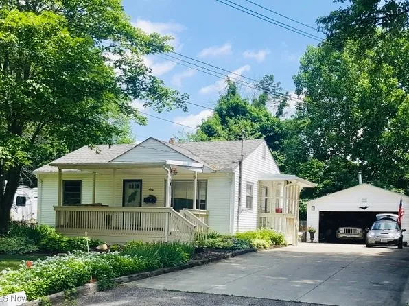 90 Maryann Rd, Tallmadge, OH 44278