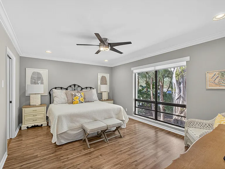 605 Brackenwood Cv — Photo 17