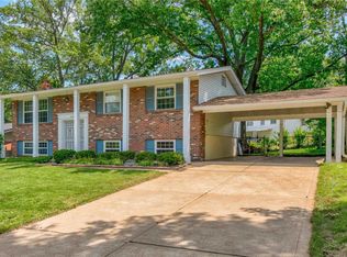11244 Claywood Dr, Saint Louis, MO