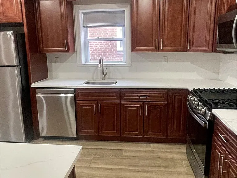 1226 Bergen Ave #3 — Photo 2