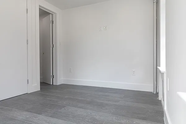 Rented by Kahen Properties | media 21