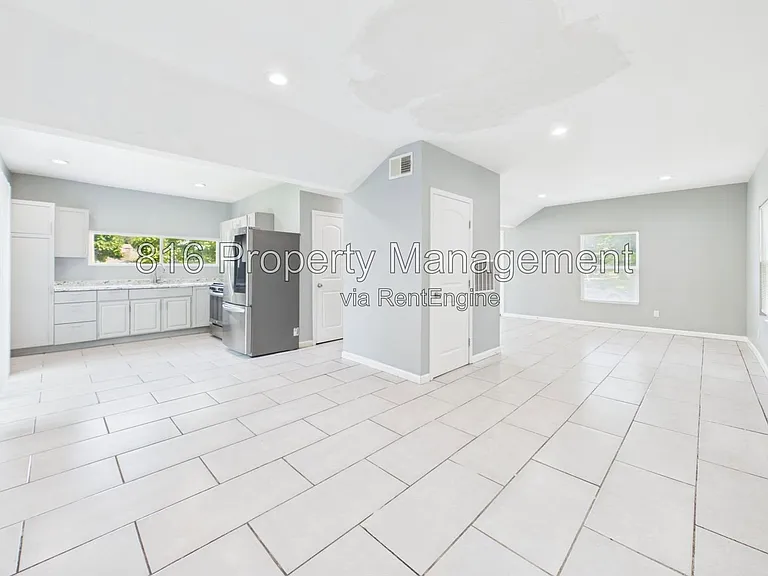 1256 Pennsylvania Ave — Photo 5
