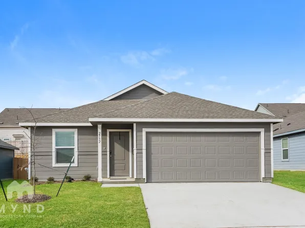 2732 Center Creek Ln, Fort Worth, TX 76108