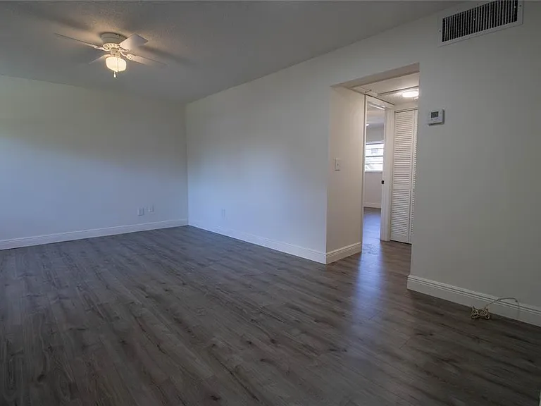 1507 Argyle Dr #206 — Photo 4