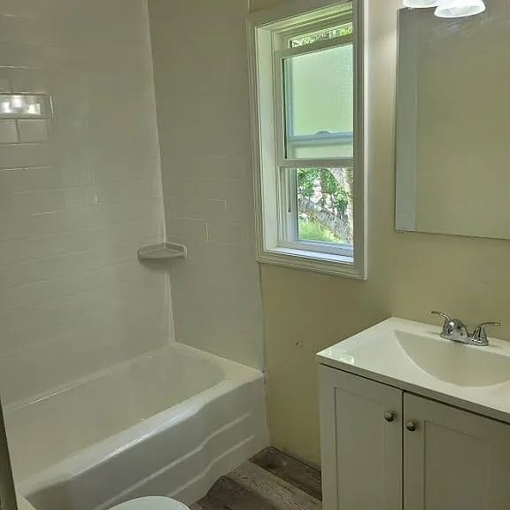132 Prospect St #LOWER — Photo 1