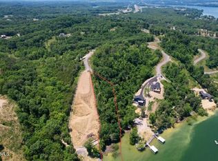 74 Clear Point Trl, Dandridge, TN 37725