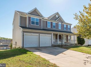 2768 Myrtlewood Dr, Dumfries, VA 22026