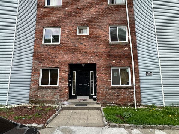 132 Easton Ave #5, Waterbury, CT 06704