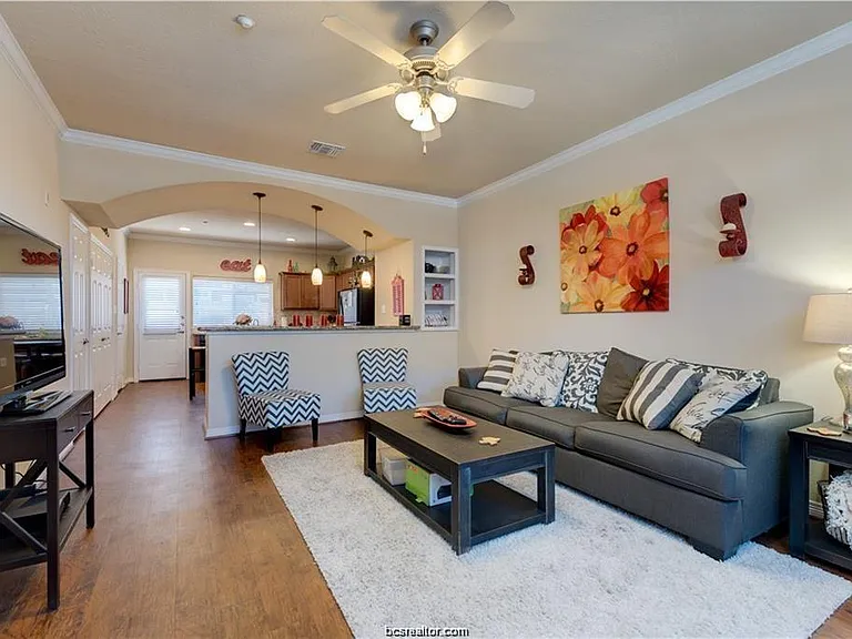 1198 Jones Butler Rd #406 — Photo 2