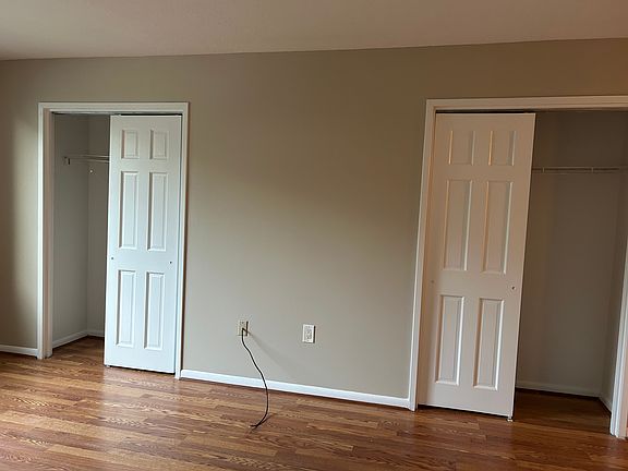 3rd image of 115 Polifly Rd APT 2F