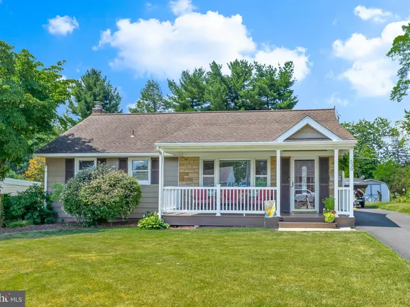 530 N Locust St, Elizabethtown, PA 17022