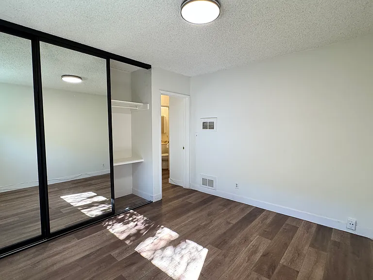 88 El Nido Ave #3 — Photo 10