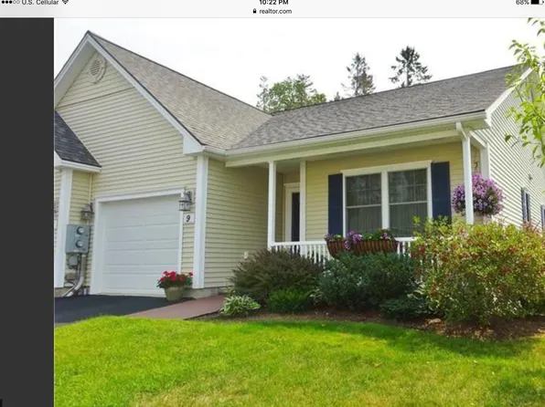 9 Camden Ct, Bangor, ME 04401