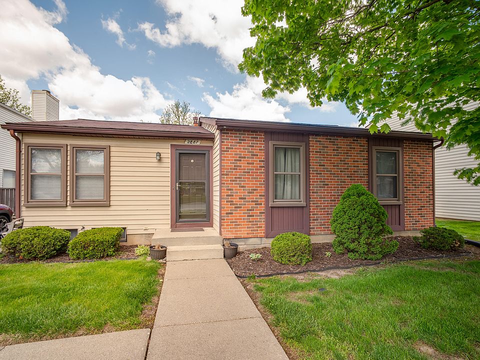 1st image of 2887 Roundtree Dr