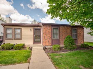 2887 Roundtree Dr, Troy, MI 48083
