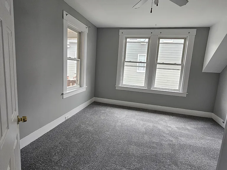 Spruce St — Photo 6