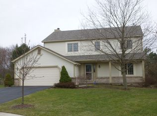 1525 Eaglecrest Rd, Perrysburg, OH 43551