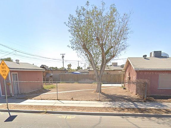 4th image of 1801 S 11th Ave