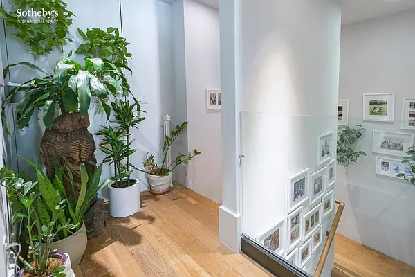 Rented by Sotheby's International Realty | media 38