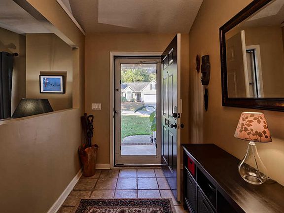 3rd image of 1344 Parliament Lake Dr