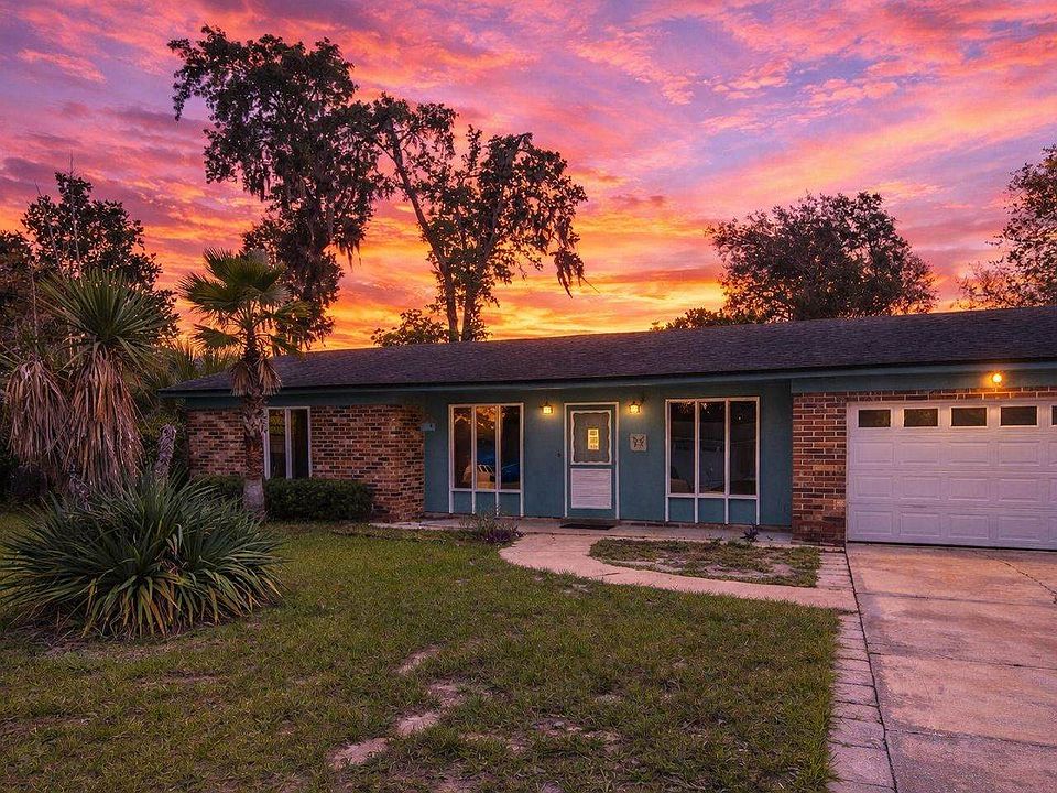 1st image of 3442 Red Oak Cir E