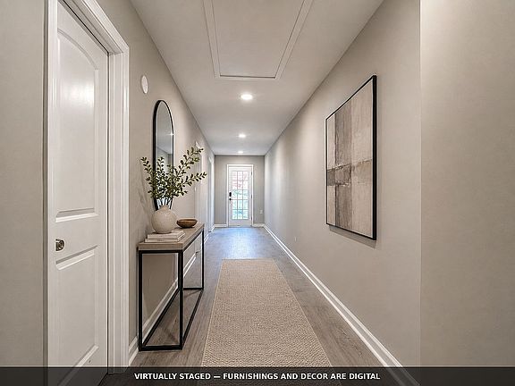4th image of 3751 Riverchase Cir