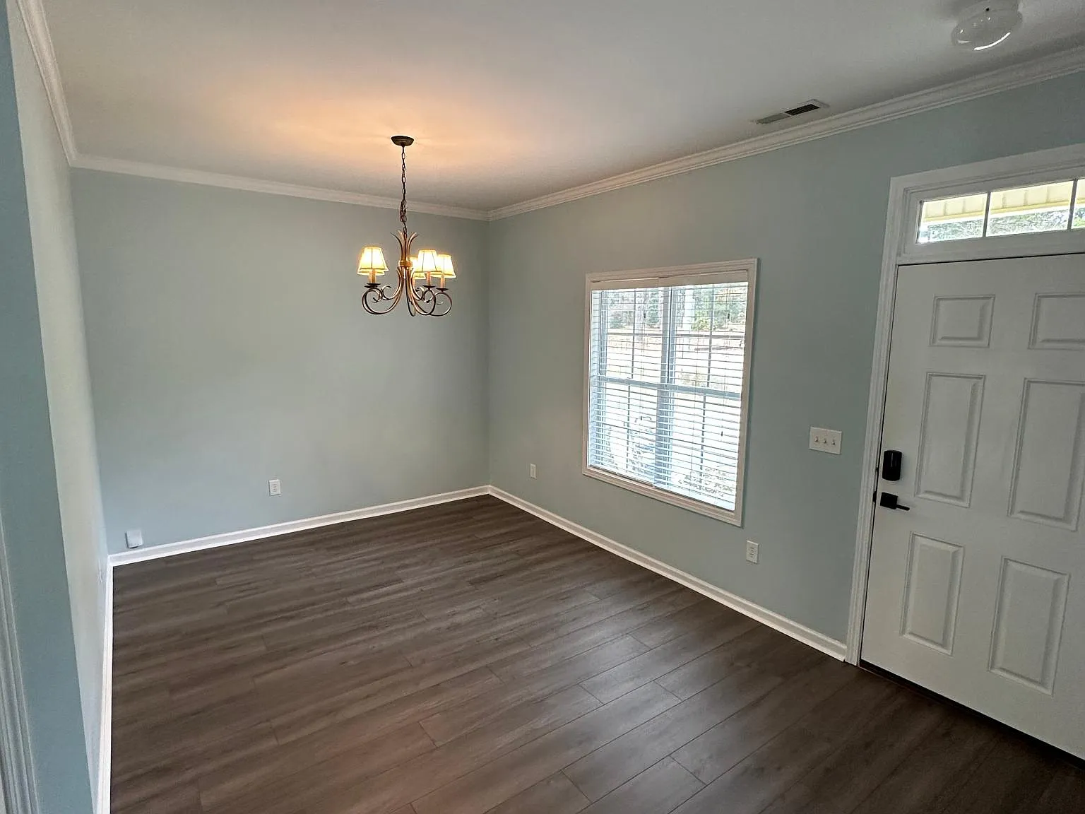 3 bed, 1409 sqft, $2,800 — Photo 4