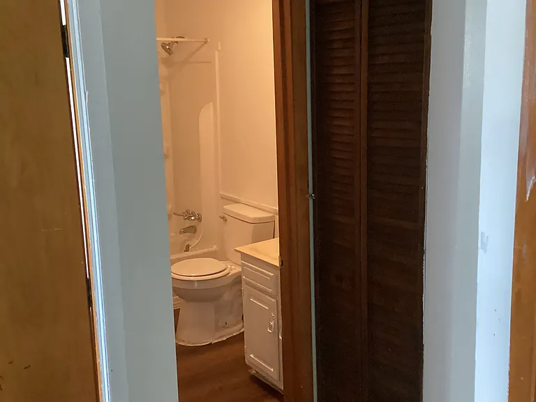 2 bed, 1.0 bath, 700 sqft, $725 — Photo 12